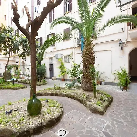 Casa D'artista Con Soffitti D'epoca Vicino Termini Appartement Rome